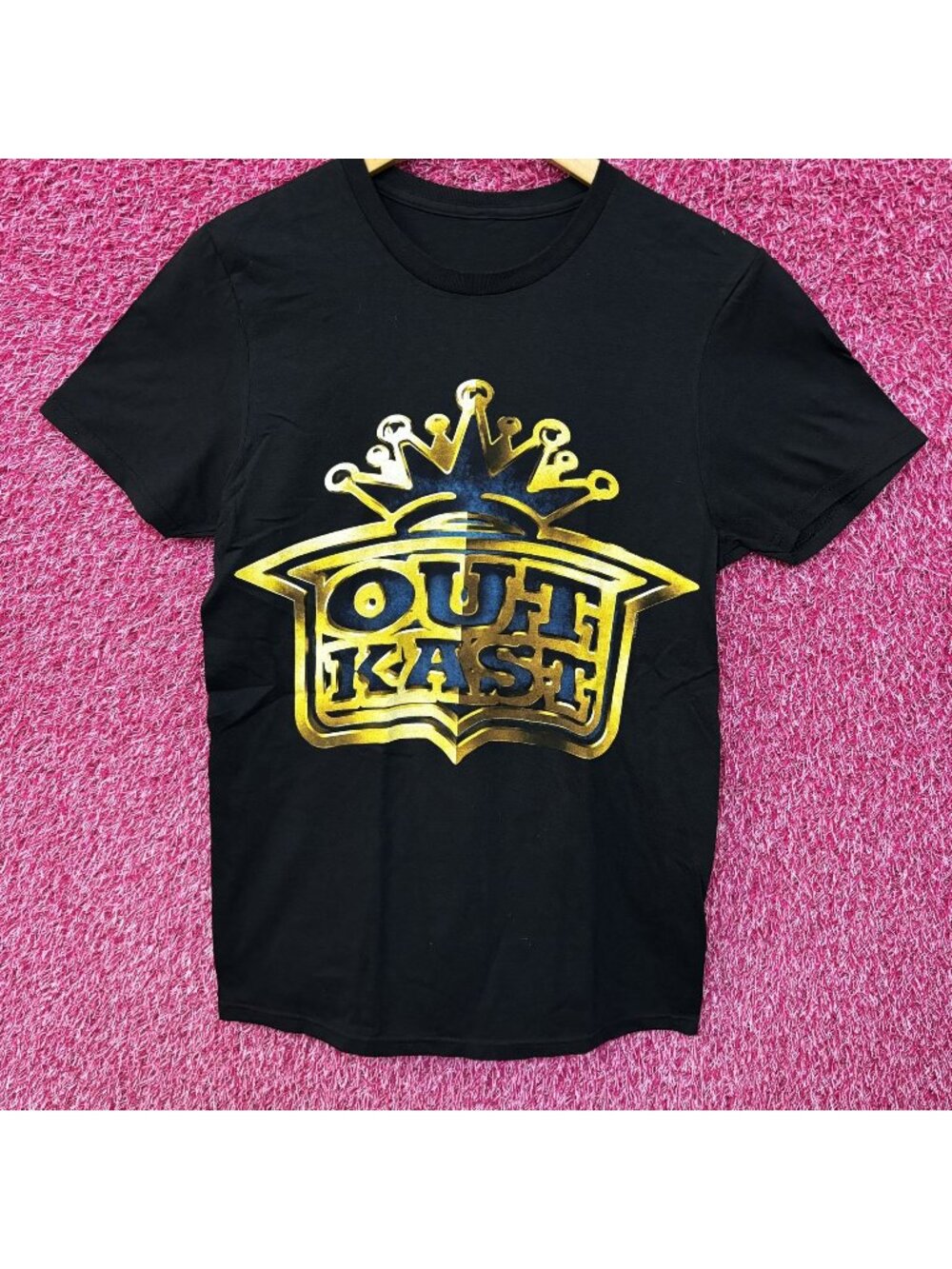 OutKast Gold Logo Rap tee size small